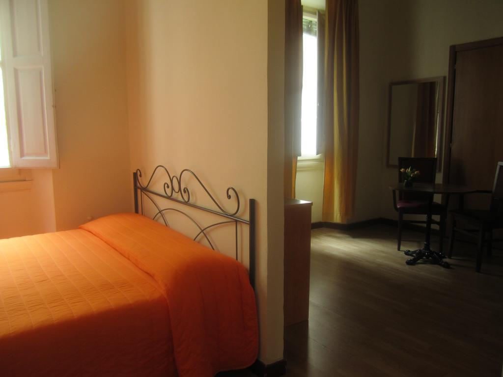 Hotel Savonarola Florence Bilik gambar
